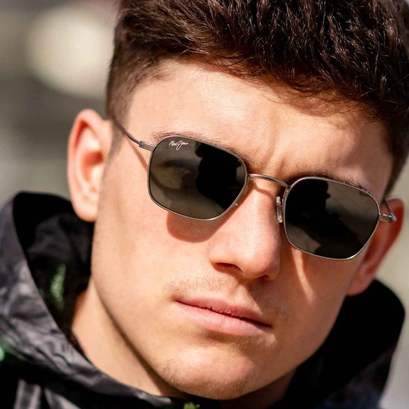 Maui Jim “Puka” Silver Polarized Sunglasses - Picture 4 of 4